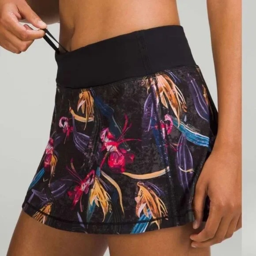 Lululemon Pace Revival Skirt Athletic Skort Dark Veiled Floral Print Size 4